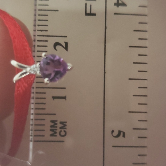 Amethyst and diamond chip pendant from angara jewelry - Picture 4 of 5
